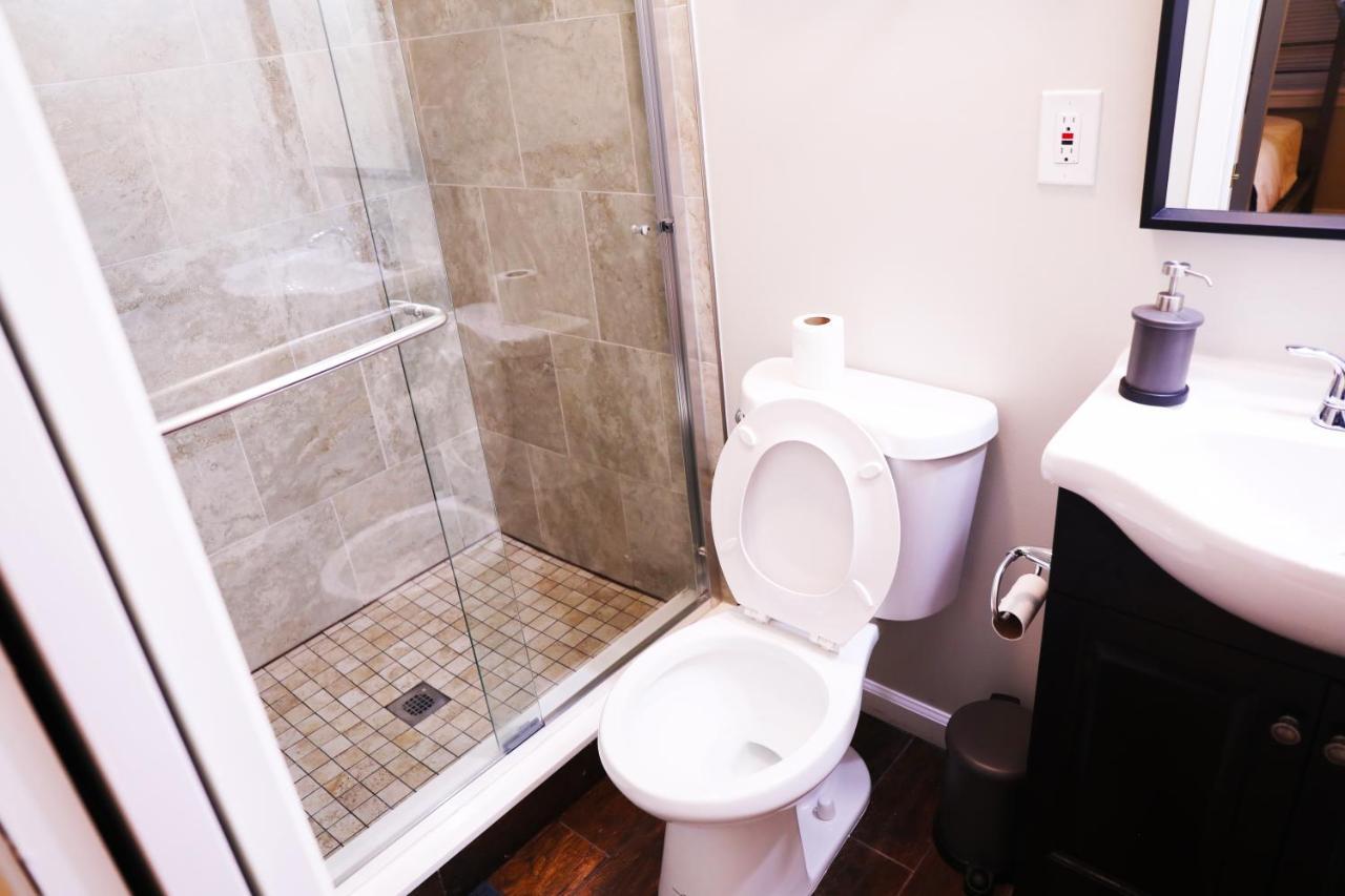 Duo Housing (Adults Only) Hostel Washington Exterior foto